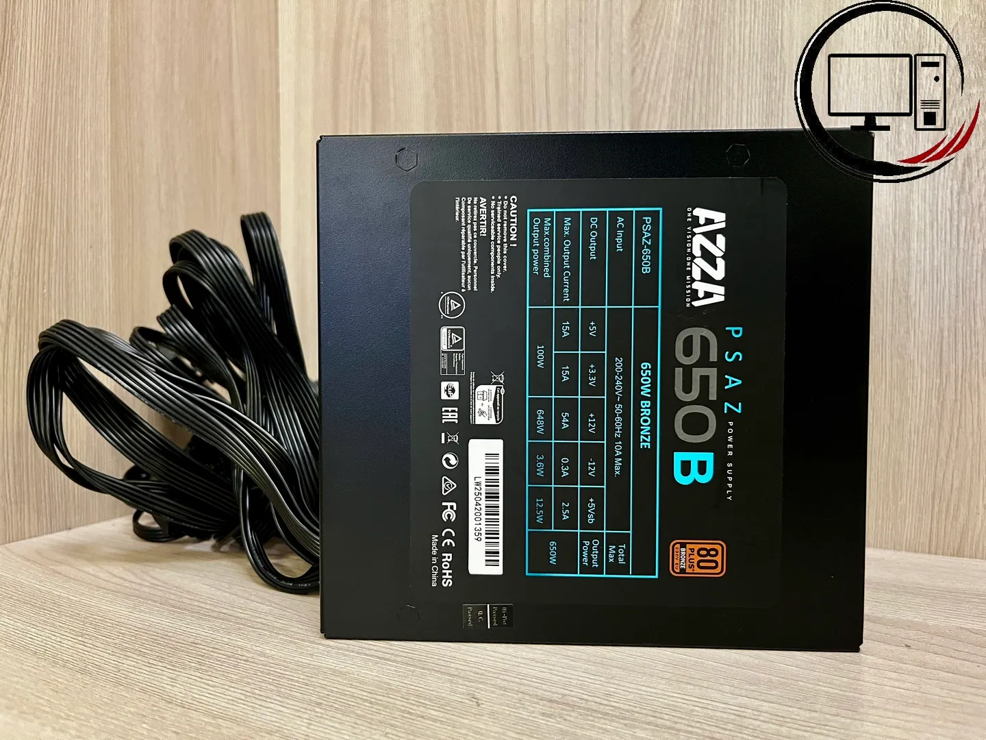 Фото: Блок питания ATX 650W AZZA PSAZ-650B