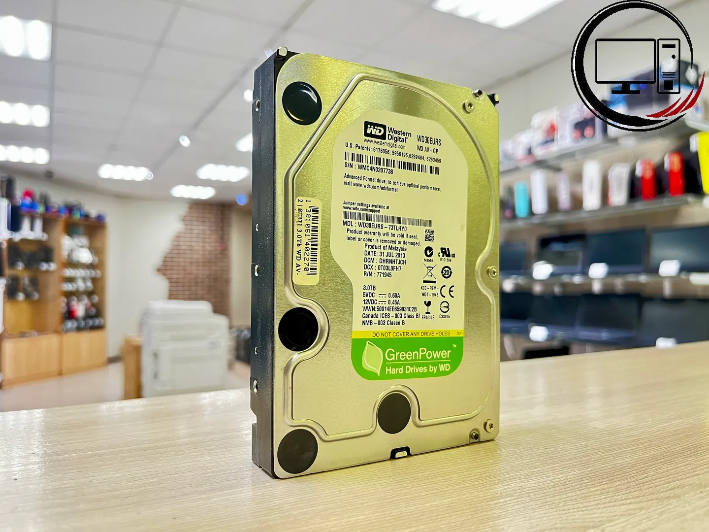 Фото: Жесткий диск 3.5" SATA 3TB WD AV-GP WD30EURS